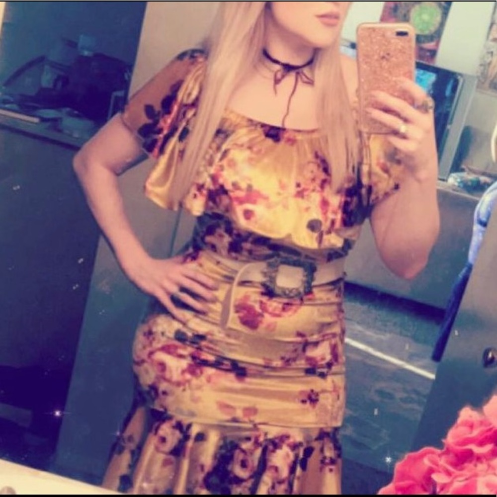 Mustard velvet roses 🌹 CiCi Lularoe dress!